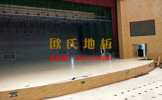 因?yàn)檫@些，選擇了舞臺(tái)運(yùn)動(dòng)木地板