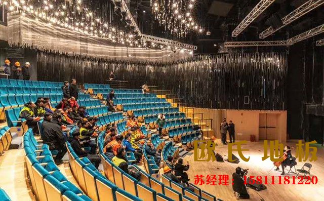 舞臺(tái)木地板上層面板安裝過(guò)程