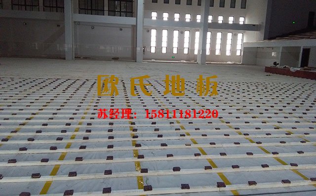 有了這多種工具，保證了體育木地板的安裝——?dú)W氏地板