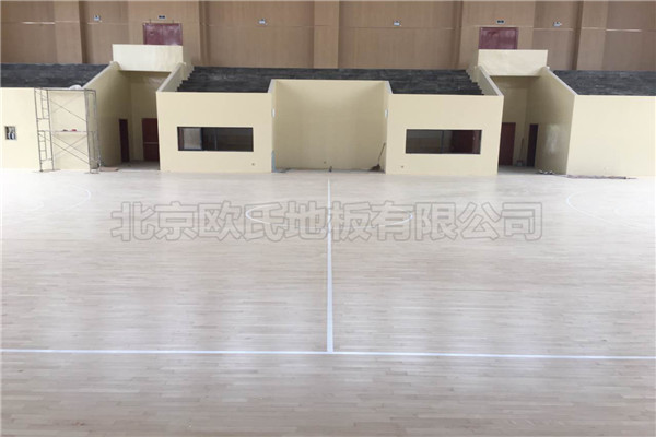 籃球館木地板，得選專業(yè)的生產(chǎn)工廠值得信賴