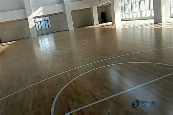 專業(yè)實木運動地板場館如何保養(yǎng)